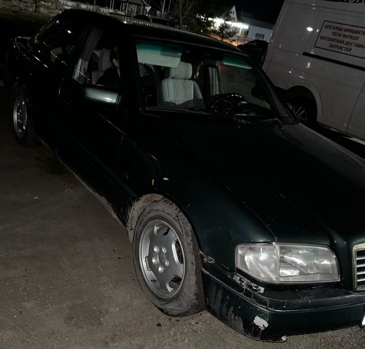 Мерс C200.                   .