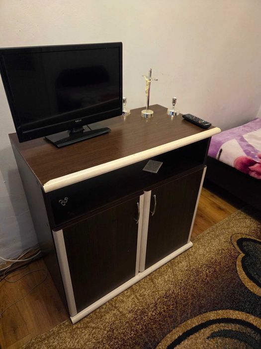 Set mobilă dormitor complete: Șifonier mare 4 ușii cu oglindă + Pat 1 persoană + Comodă TV