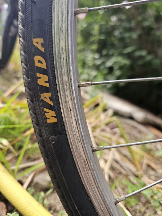 De vânzare bicicleta cu cos in spate