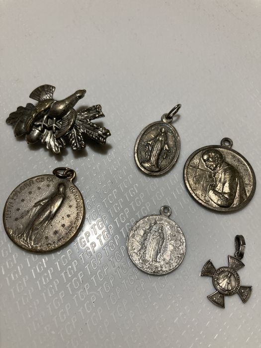 Medalioane religioase / pandantive / colectie/ vechi