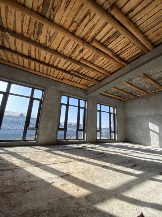 uchastka sotiladi 2,5sotix