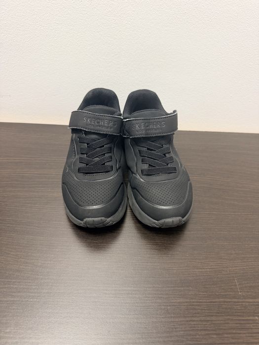 Adidasi skechers copii