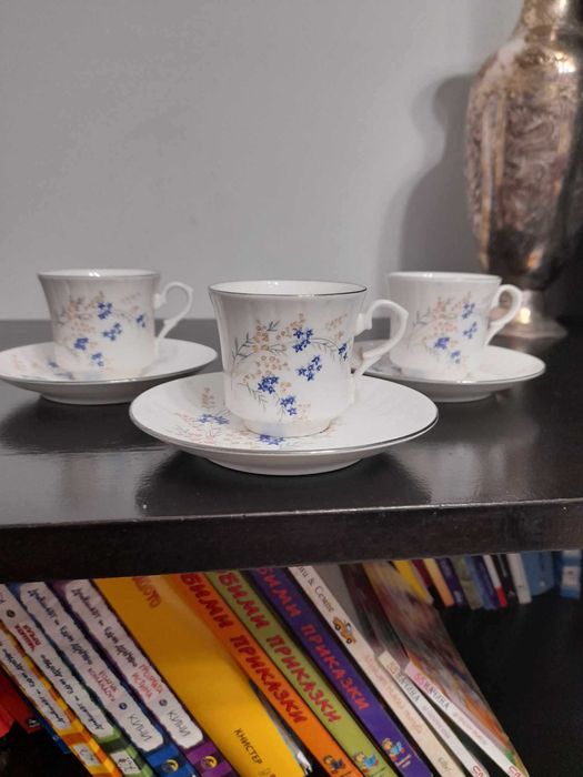 Ретро сервиз за кафе от костен порцелан