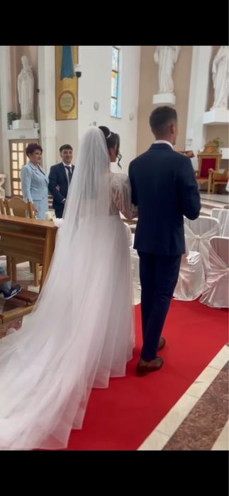 Rochie mireasa sirena cu trena lunga detasabila