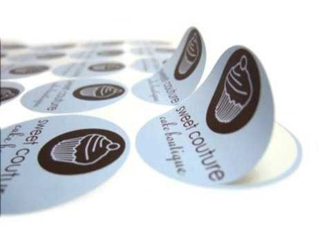 Srikerlar, Стикеры, на самоклейке и бирки плоттерная резка