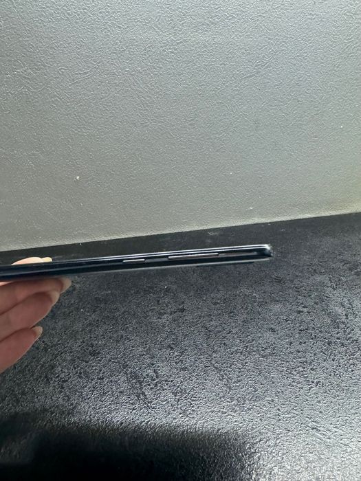 Samsung Galaxy A50 + Fast Wireless Charger Stand ( Комплект )