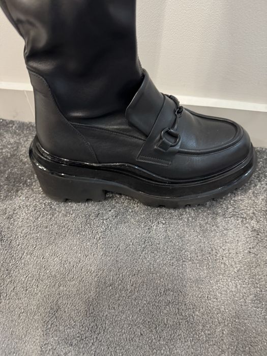 Лоуфъри естествена кожа и естествен лак и естествен велур