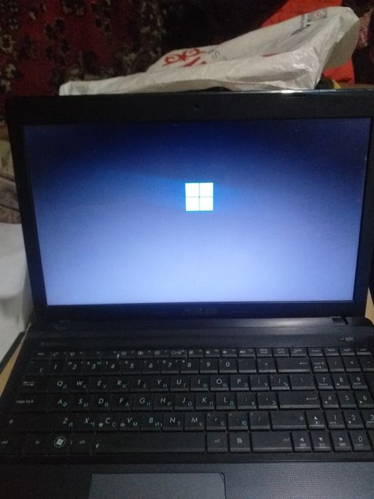 Ноутбук     Асус