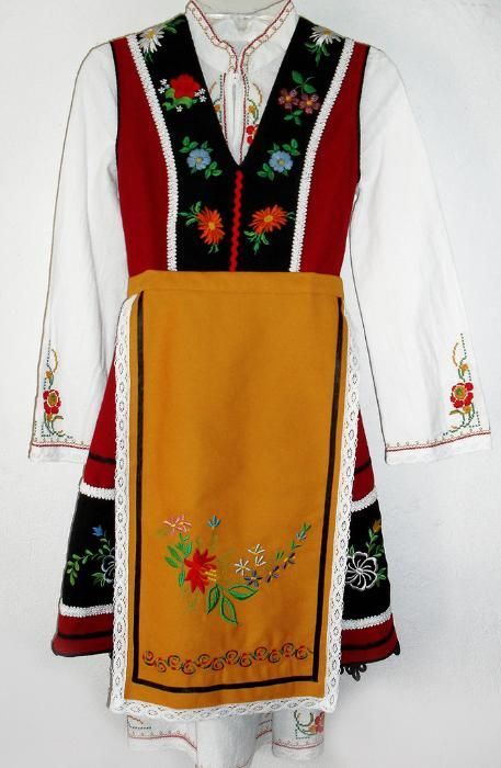 Български народни носии, костюми, мъжки/дамски/детски с бродерия