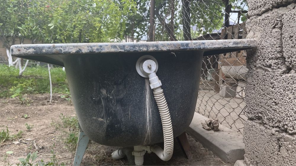 Продам железную ванну