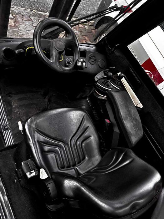 Stivuitor - Motostivuitor Linde H25D Cabină An fabricație 2005