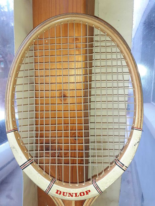 Стара колекционерска ракета за тенис Dunlop Maxply