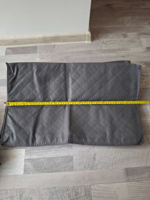 Cutii textile cu fereastră transparentă