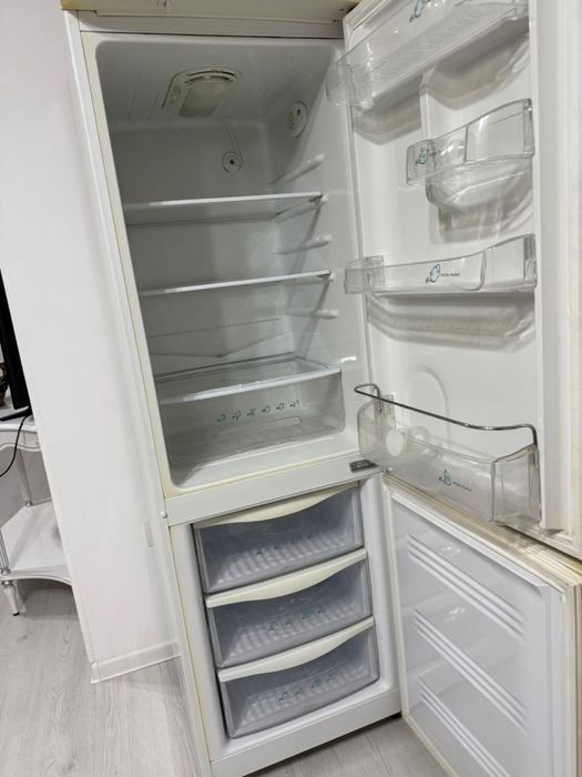 Холодильник самсунг