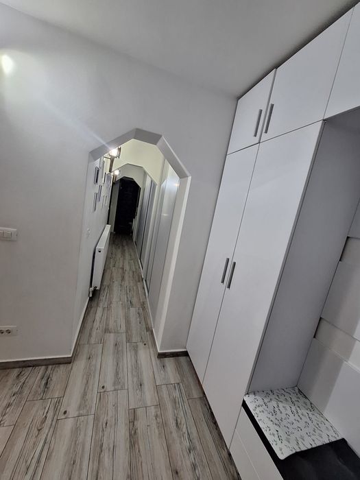 Vand Apartament 3 camere Rm Sarat