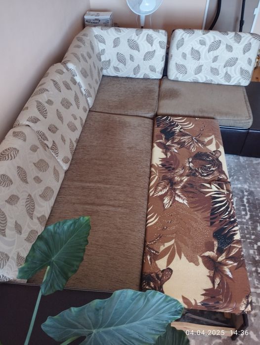 Разтегателен диван