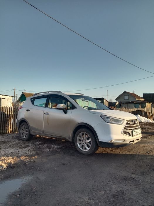 Продам JAC S3 2015 года