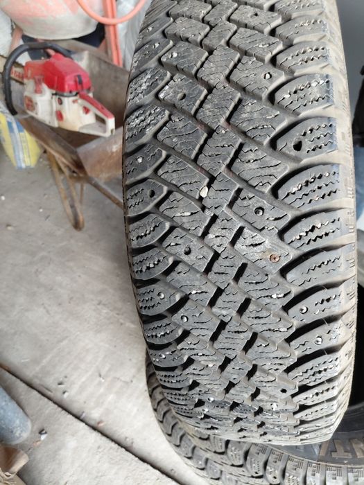 Продам резину зимнию