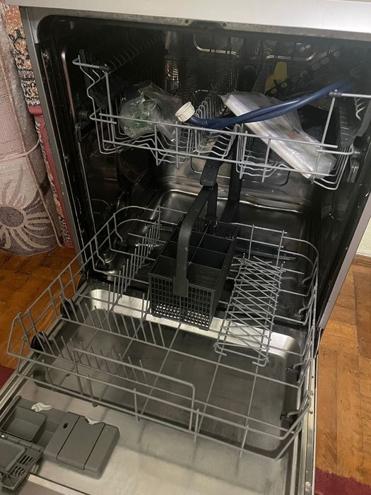 Mașina spălat vase Electrolux