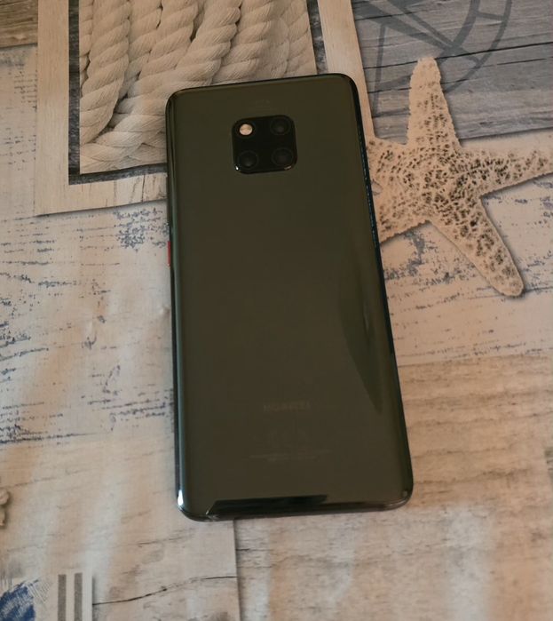 Huawei Mate 20 Pro + калъф