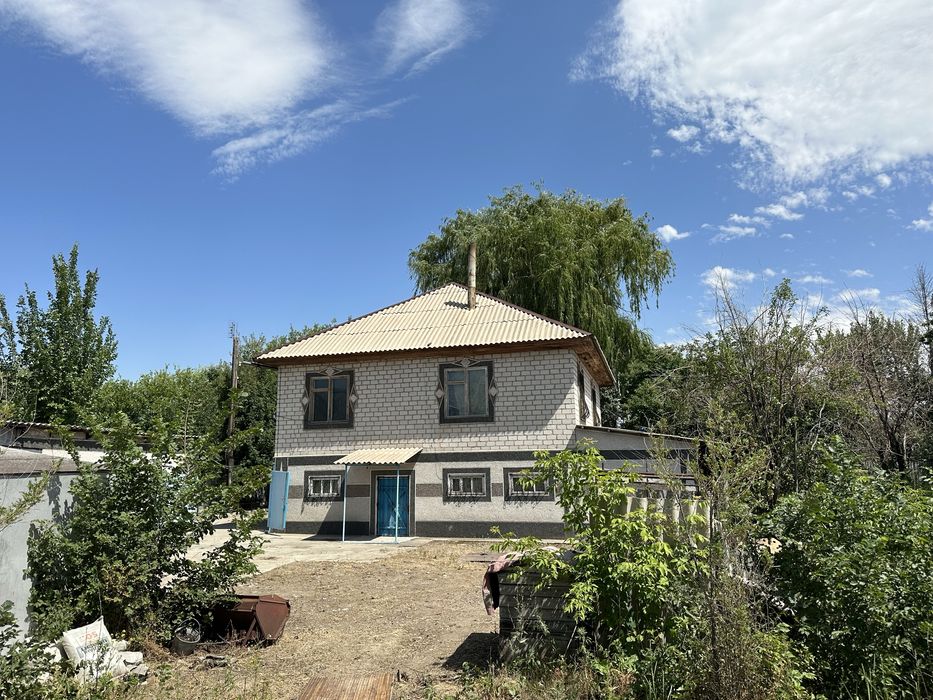 Продам двухэтажный дом в Балпык Би