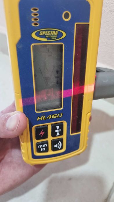 Laser Spectra GLL422