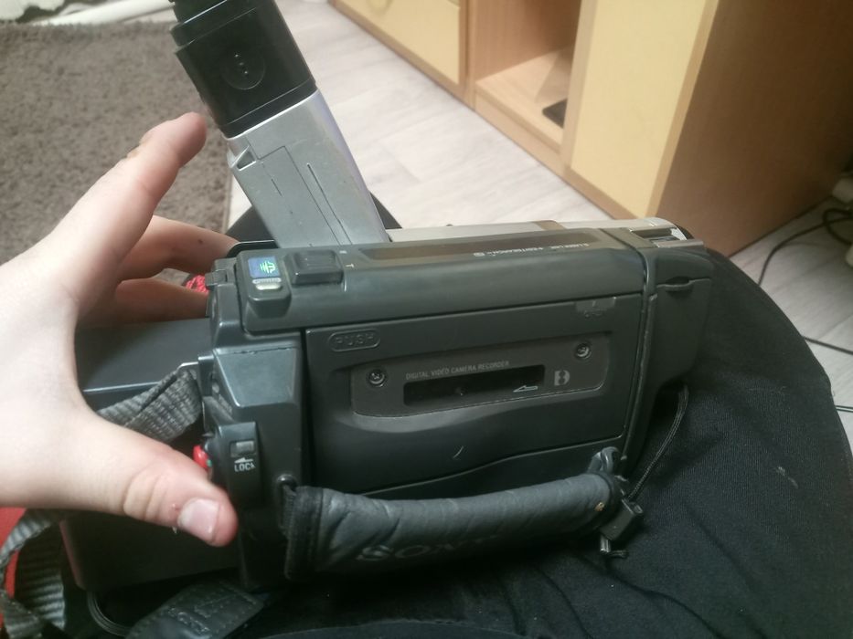Видео камера продаю