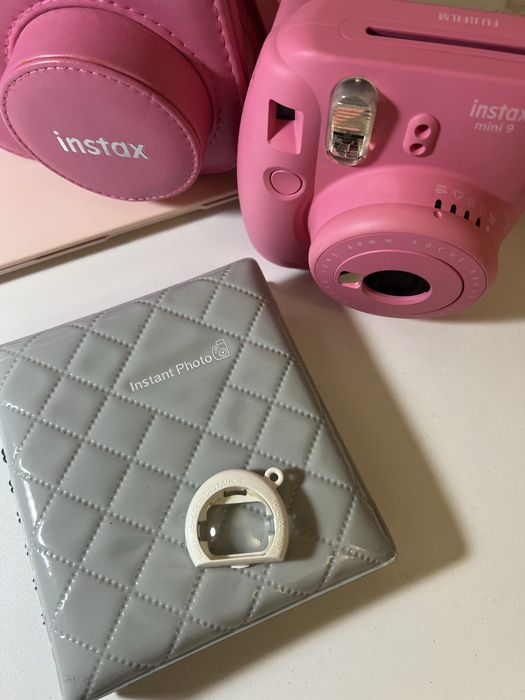 Продаю instax mini 9