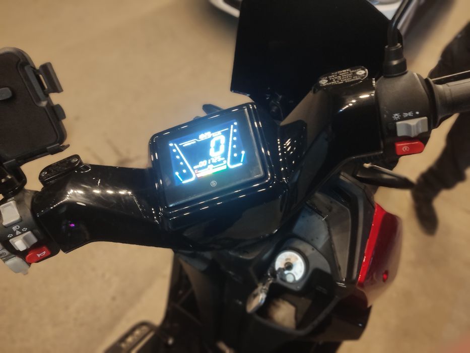 Skuter Tank 3 sotiladi