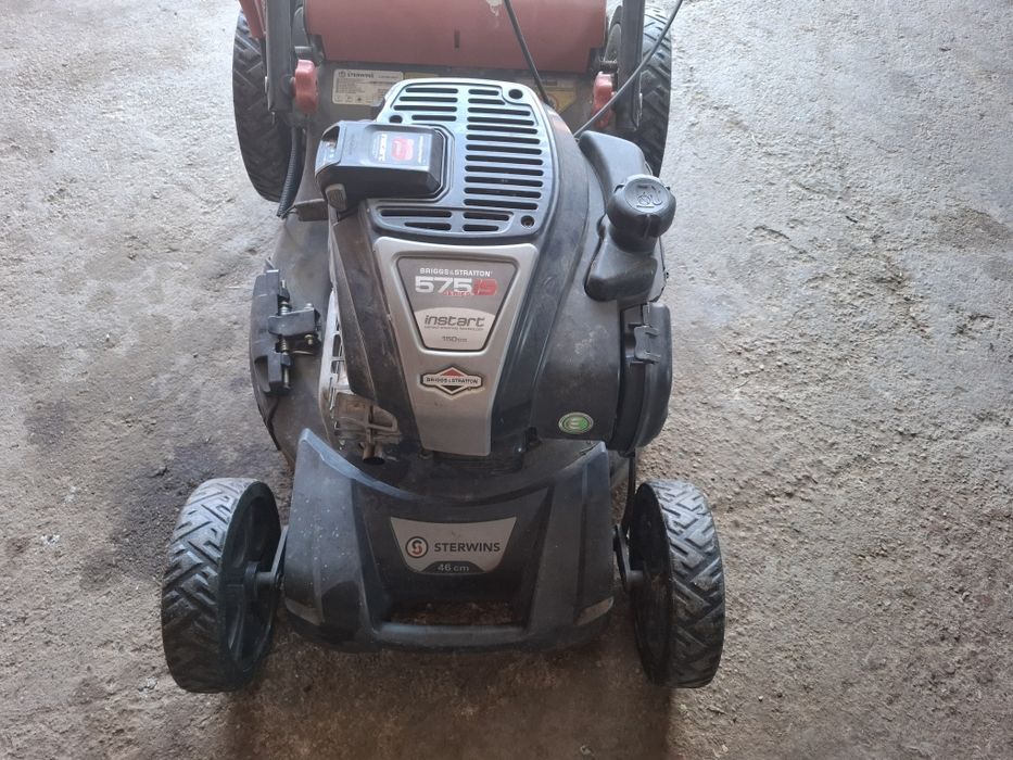 Masina tuns iarba Sterwins