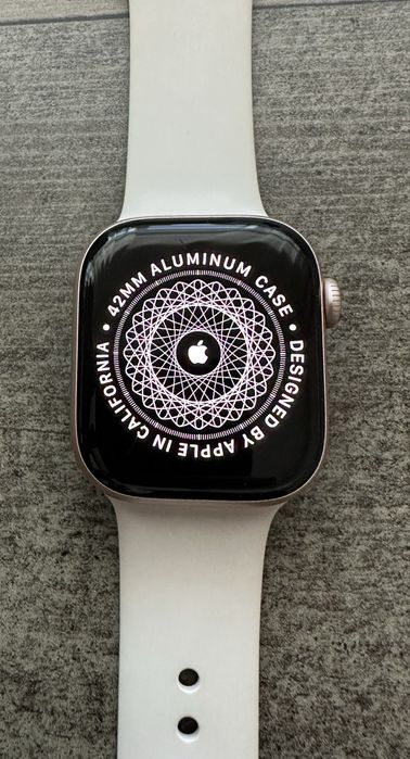 смарт часовник Aplle Watch Series 10 42mm