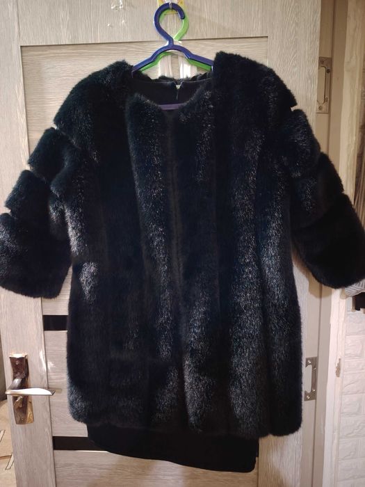 Продам женский полушубок