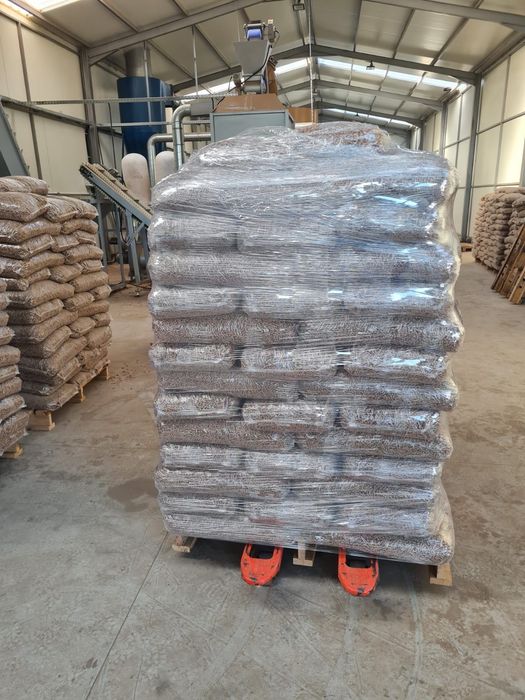 Peleti din rumegus rasinos sau mix stejar si rasinoa