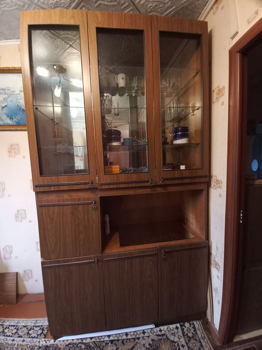 Шкаф  для посуды