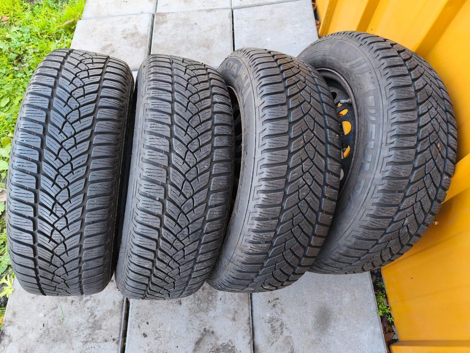 Set Roți Opel Astra J R 16 cu senzori și anvelopele de iarnă