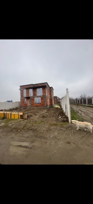 Case de vanzare Slatioara