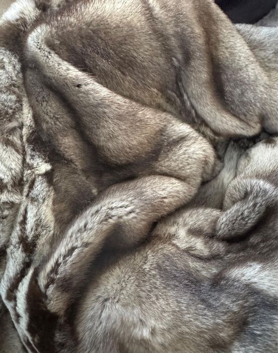 Продам норковую шубу.