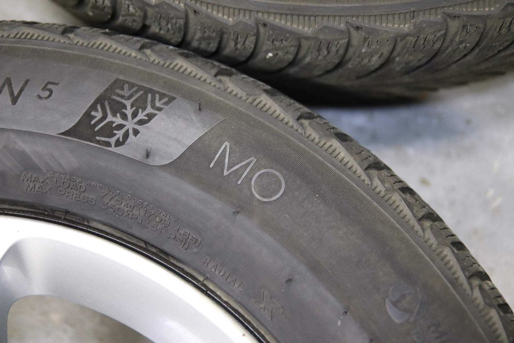 Jante originale Mercedes GLA GLB 17 inch 215 65 17 iarna Michelin