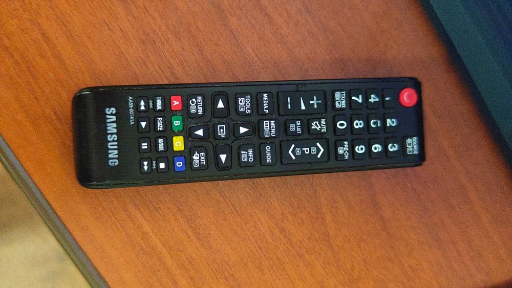 Телевизор Samsung 107см