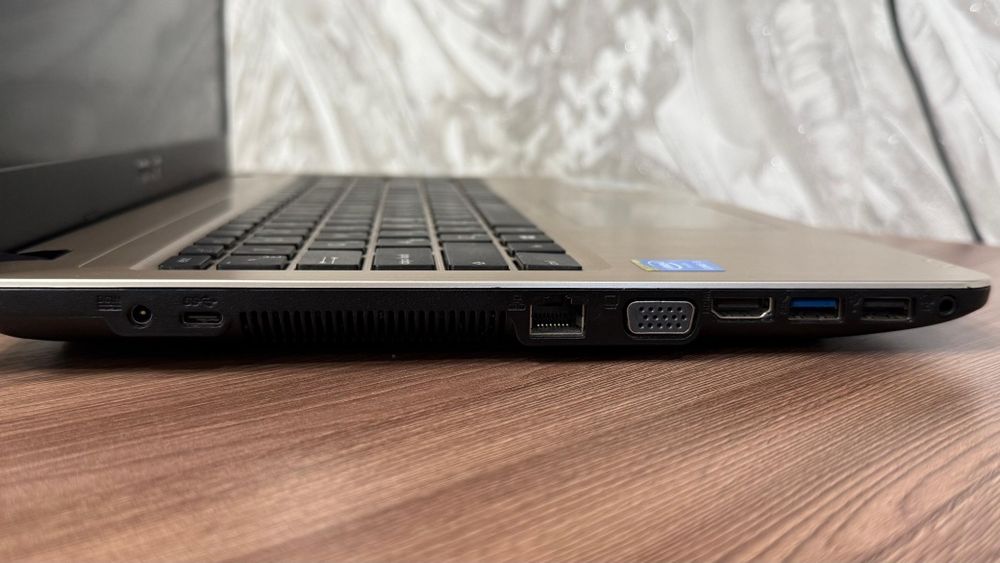 Продам ноутбук  ASUS X540L