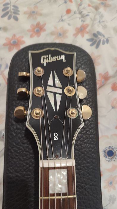 Электрогитара Gibson