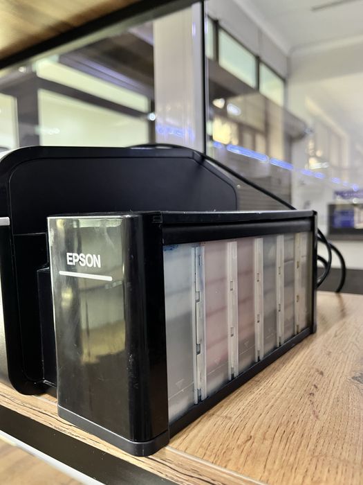 Цветеой принтер Епсон Epson L805