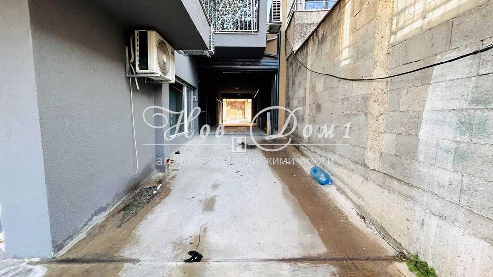 Дава се под наем Гараж / Паркомясто в Варна, Погреби - 18 кв.м за 22000 € - Снимка #1