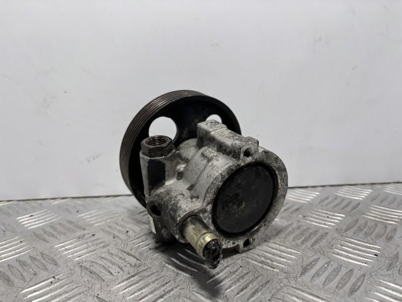 Pompa servodirectie Nissan Primastar 1.9 dci cdti 74 Kw 101 cp; 2.5 dC