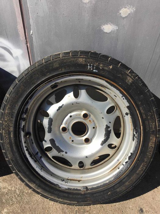 Гуми с джанти 15 3x112.5 за смарт smart