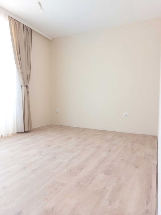 Продава се Тристаен апартамент в Варна, Погреби - 76 кв.м за 1908 €/кв.м - Снимка #3