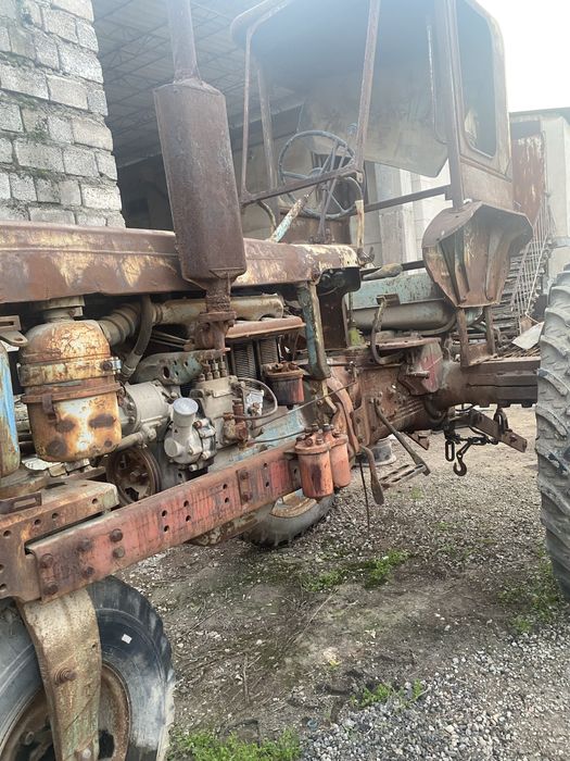 Продам трактор рабочий