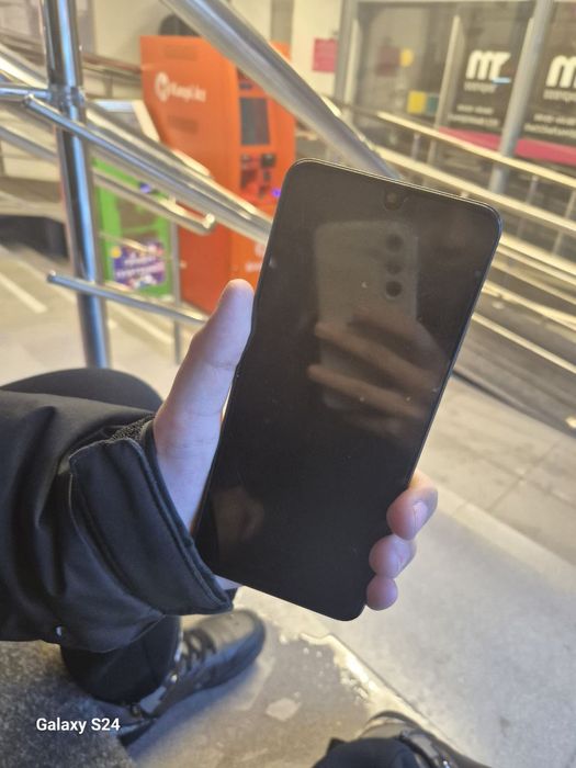 Редми 14с идеальное состояние