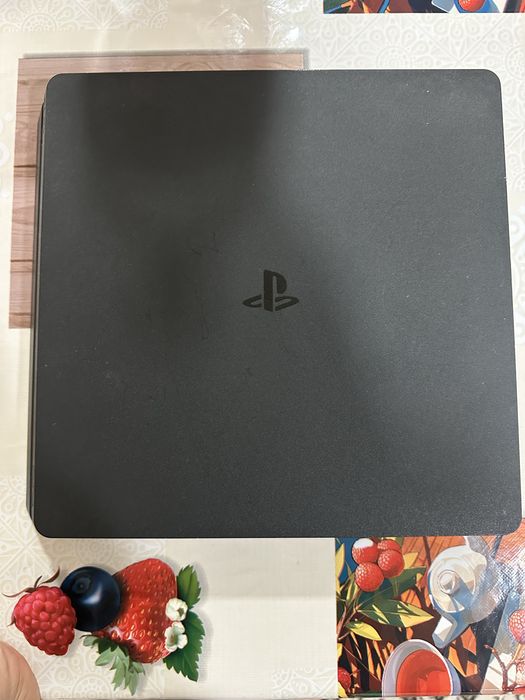 Playstation 4 sotiladi