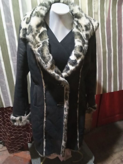 Продам Эко мех шубу 48 размер Темно бордового цвета